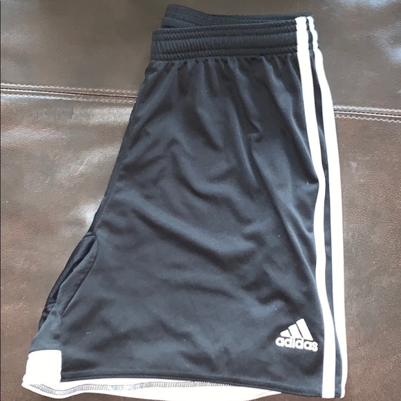 Adidas shorts - Picture 2 of 4